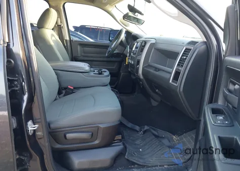 2014 Ram 1500 Express z USA, uszkodzony, nr VIN 1C6RR7KT5ES310113